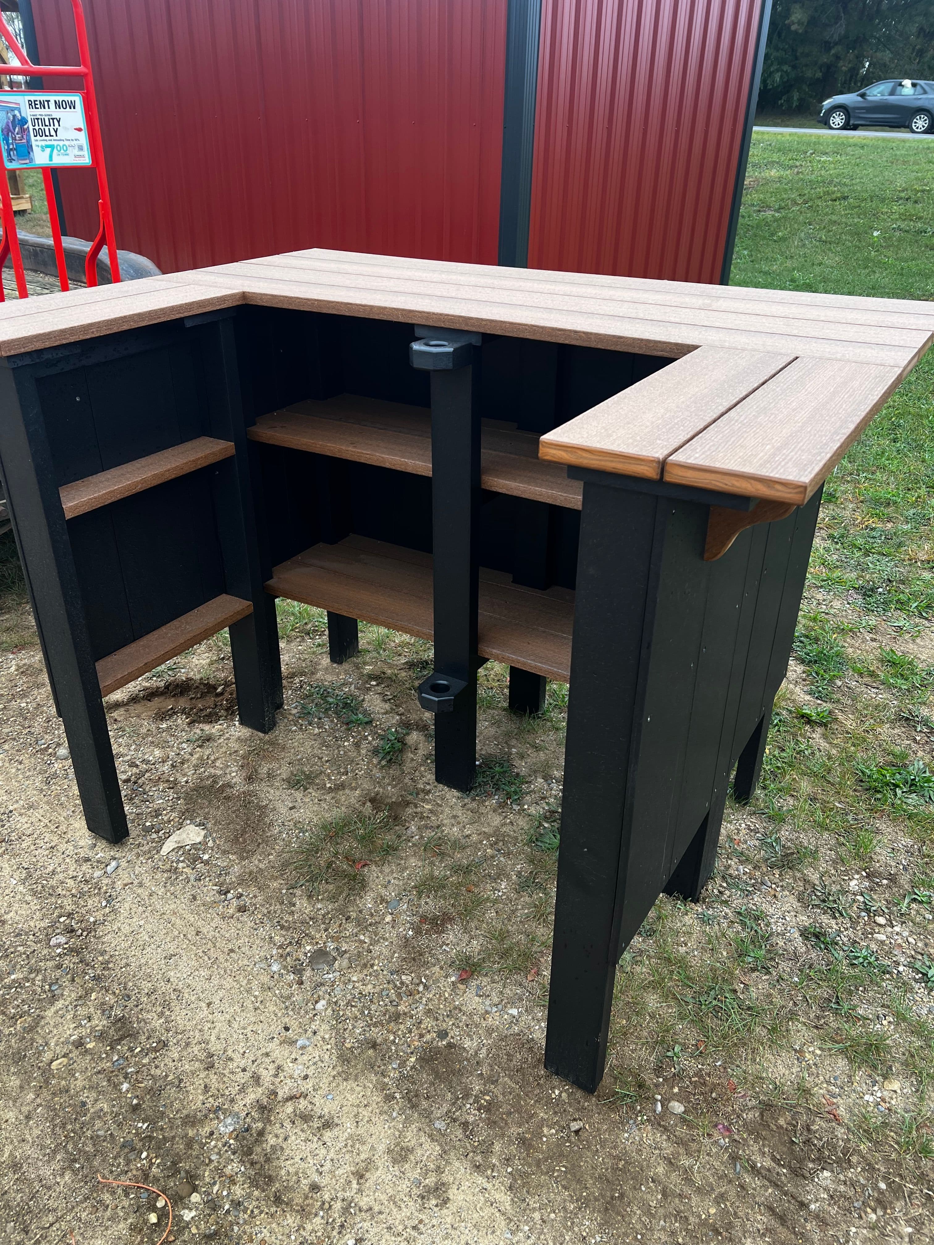 Outdoor Bar / Serving Island