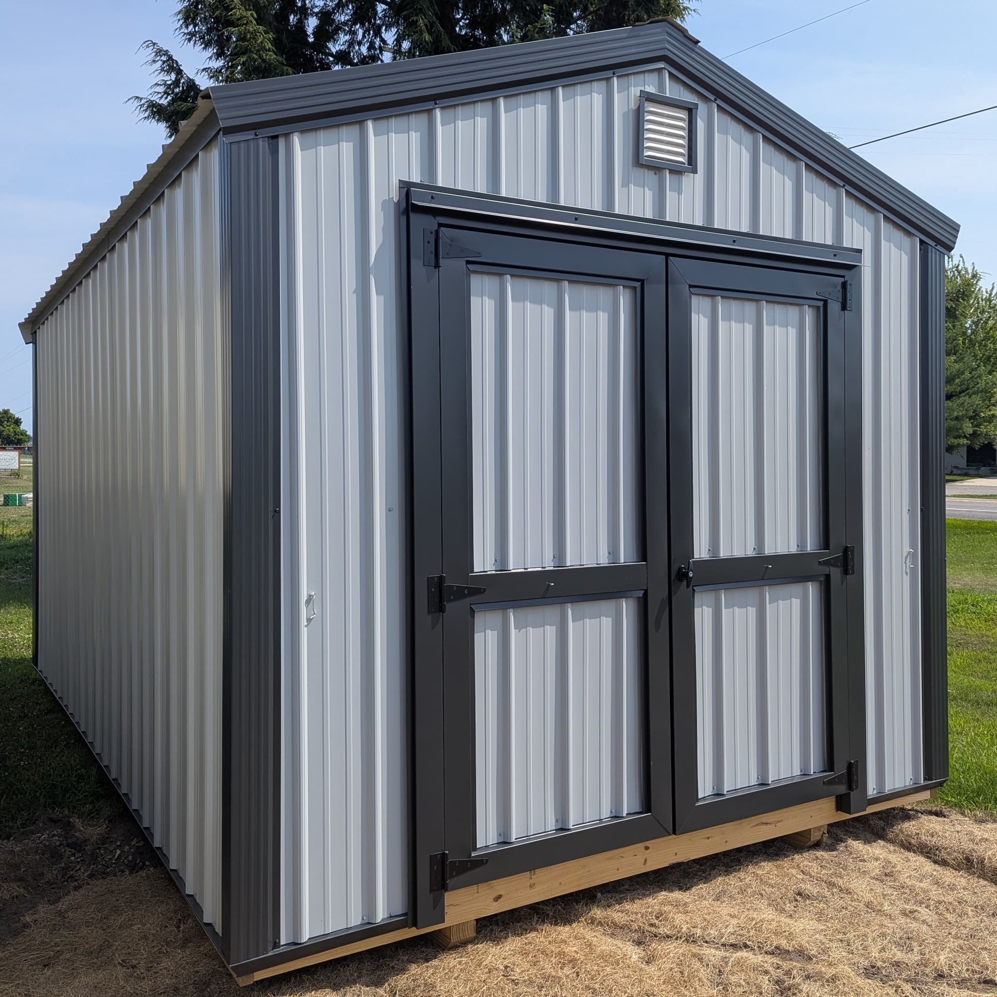 Utility Shed 10 x 16