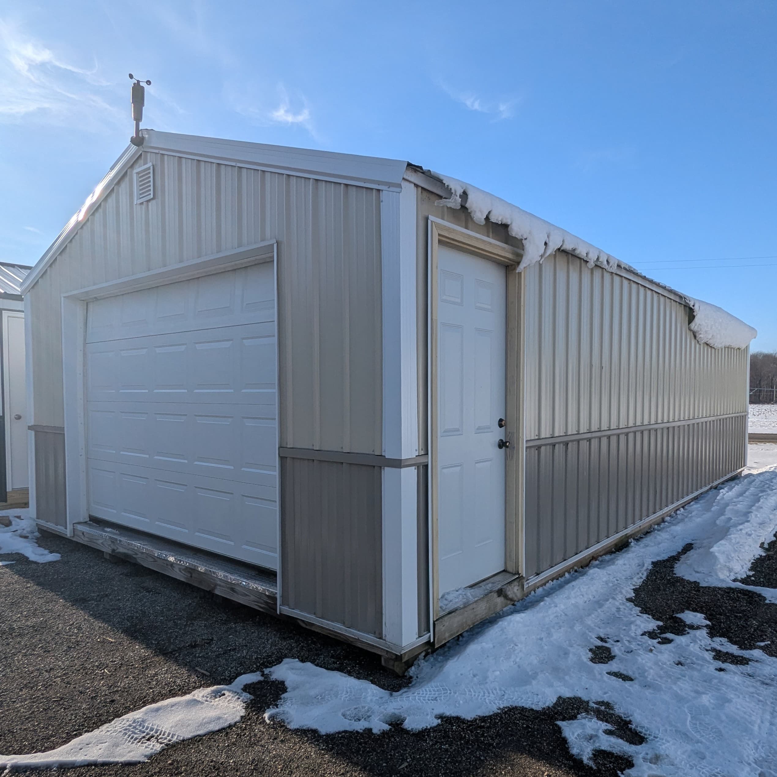 Standard Garage 16 x 32